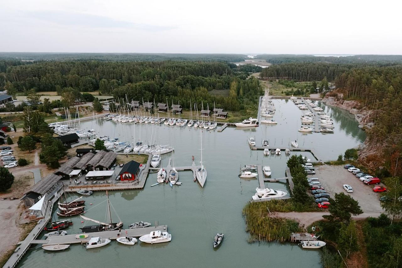 Peterzens Boathouse Villa Laupunen Dış mekan fotoğraf