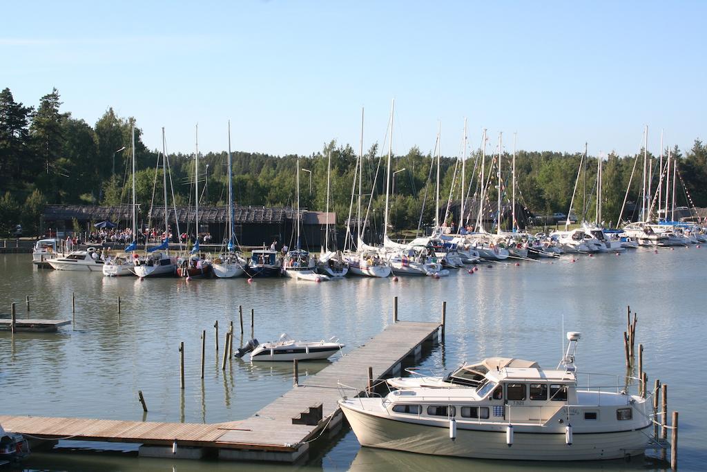 Peterzens Boathouse Villa Laupunen Dış mekan fotoğraf